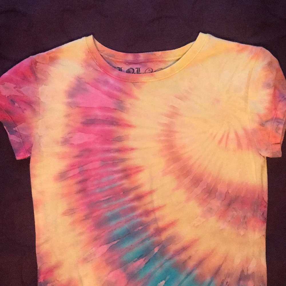 Top - Picture 2 of 2